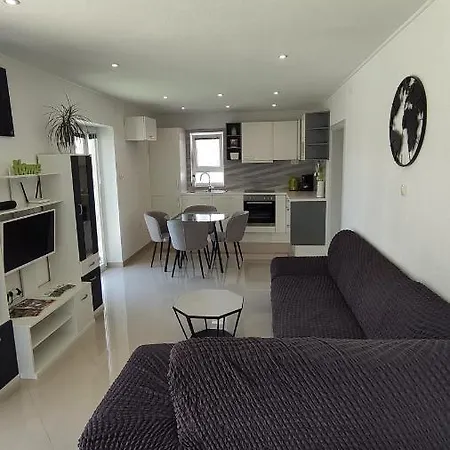 Teo's Place