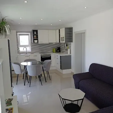 Teo's Place Appartamento *